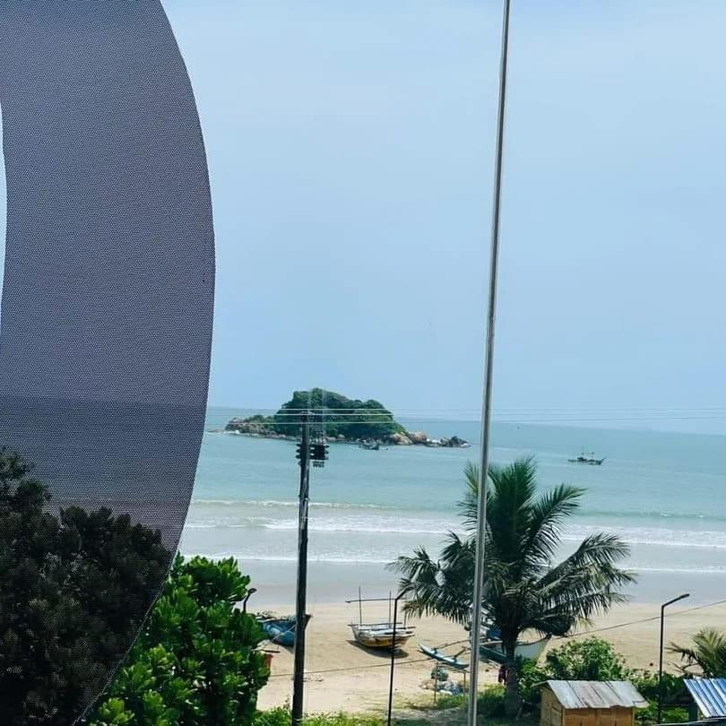 A1 Weligama Hotel & Spa Exterior photo
