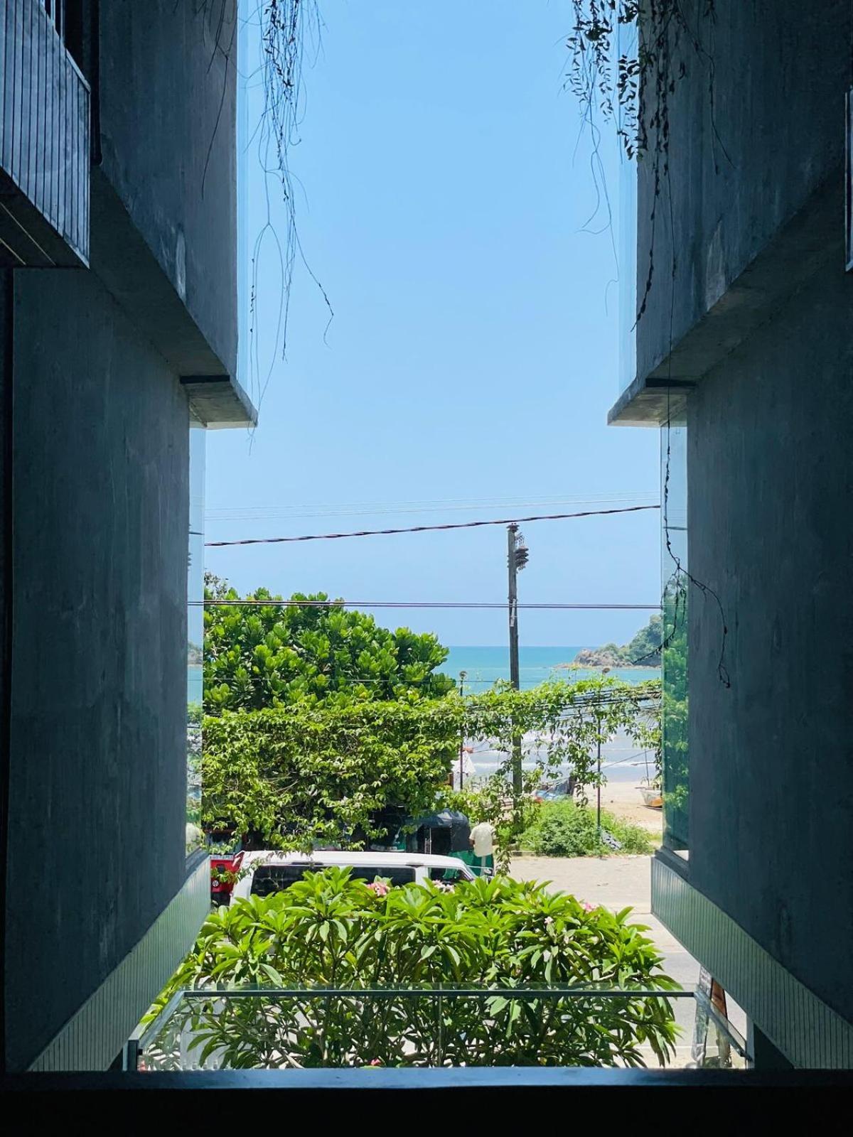 A1 Weligama Hotel & Spa Exterior photo